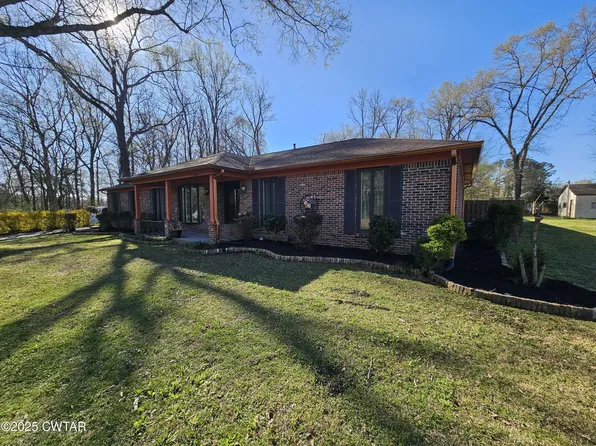 14 Hummingbird Cv, Jackson, TN 38305