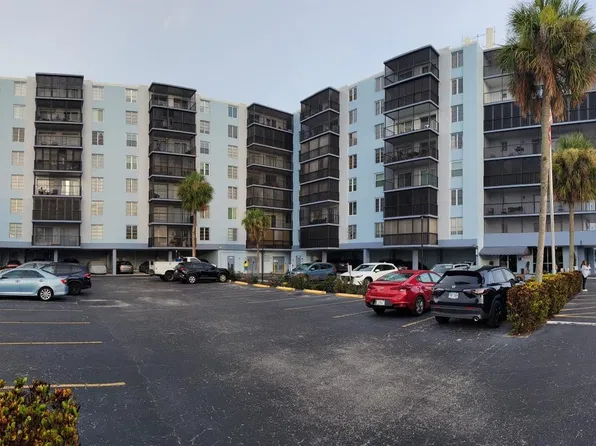 2901 26th St W, Bradenton, FL
