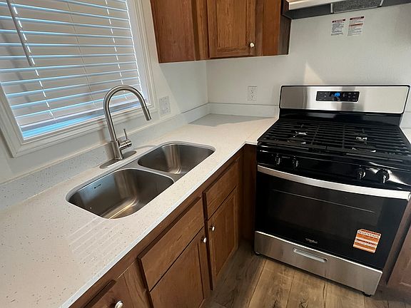 3rd image of 4150 Soquel Dr #6