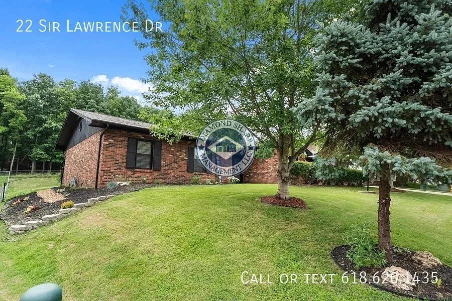 3 bed, 2300 sqft, $2,600 — Photo 2