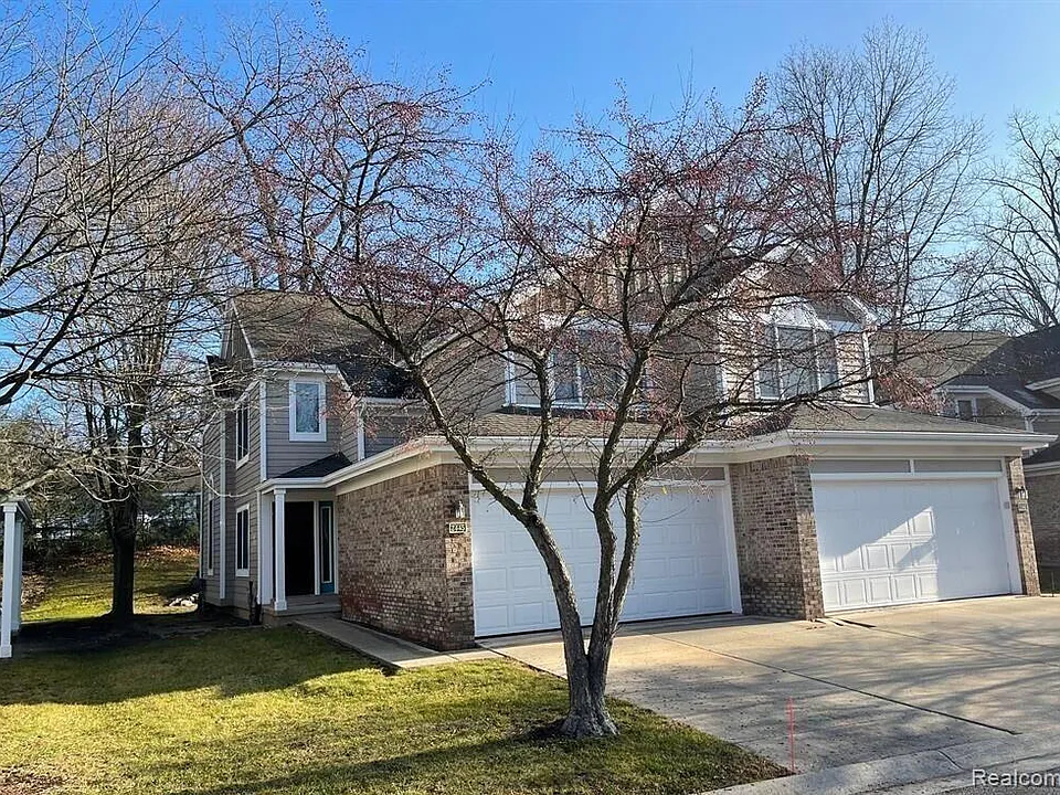 2445 Mulberry Ct