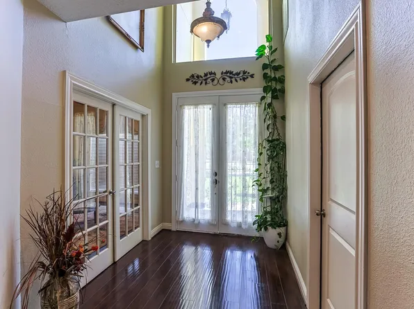30119 W Geneva Dr, Spring, TX 77386