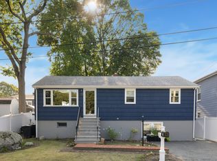 29 Clinton Ave, Saugus, MA 01906
