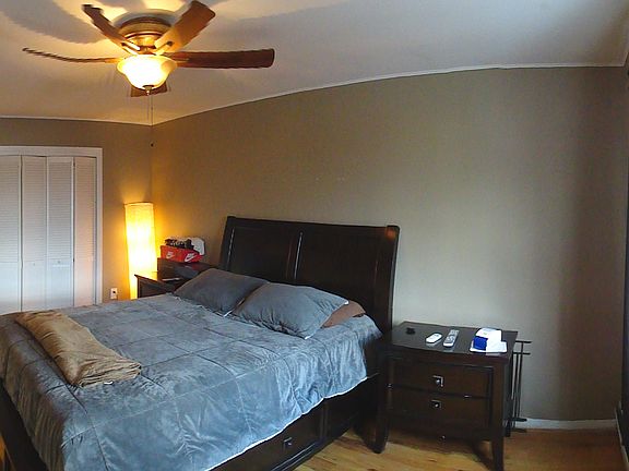 5th image of 551 Bolton Ave