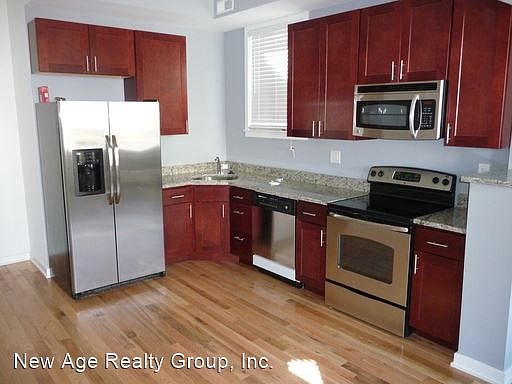 2nd image of 429 N 33rd St #3316648