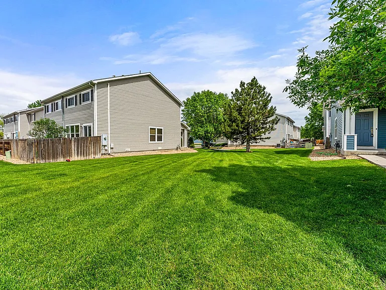 7857 S Kittredge Cir — Photo 30