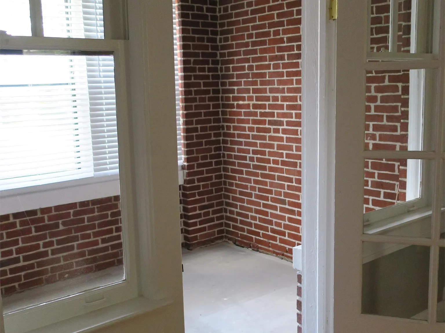 Hartmore Apartments - 1 — Photo 3