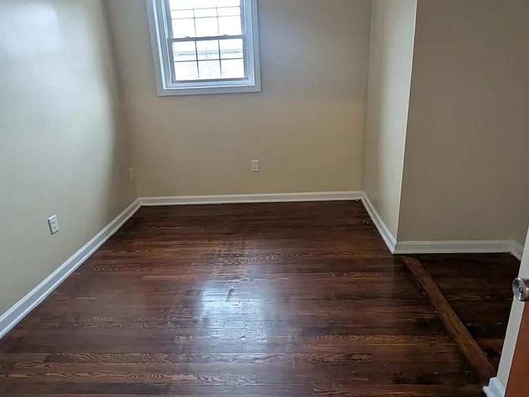 77 Whitney Ave #4 — Photo 6