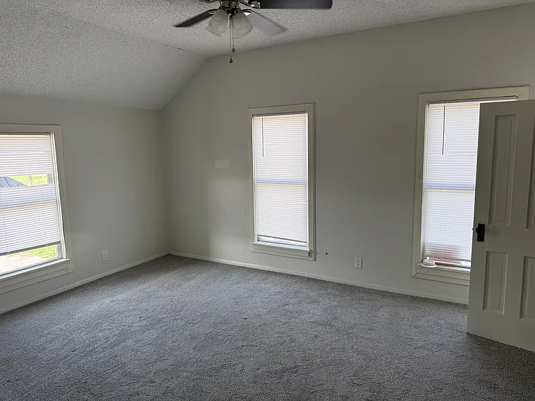 507 N Sparta St #1 — Photo 2