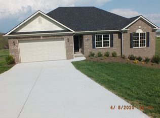106 River Run Dr, Lancaster, KY 40444