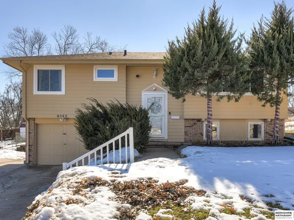 9145 Ames Ave, Omaha, NE 68134