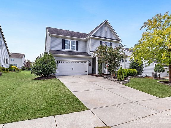 4th image of 15421 Oleander Dr