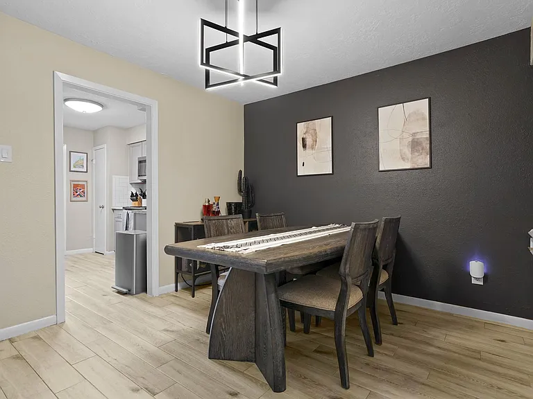 207 Granberry St — Photo 4