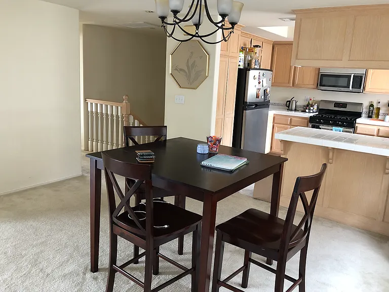 2608 Mathews Ave — Photo 10