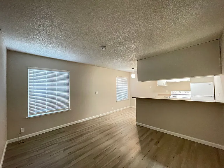 2114 H Street, Sacramento — Photo 10