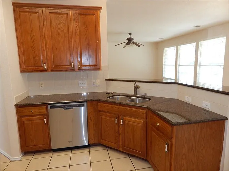 10909 N Canoa Hills Trl — Photo 17