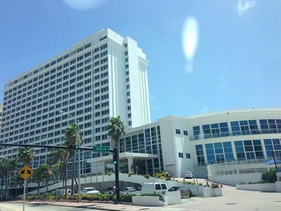 3rd image of 5445 Collins Ave APT 1622