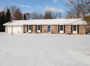 3258 Upper Woodland Dr, Colgate, WI 53017
