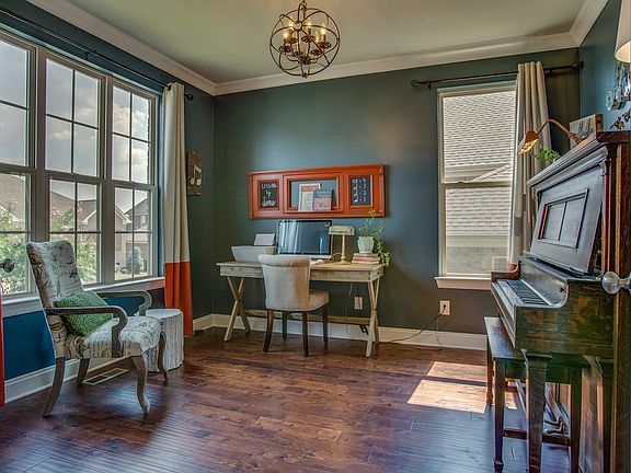 5th image of 2048 Callaway Park Pl