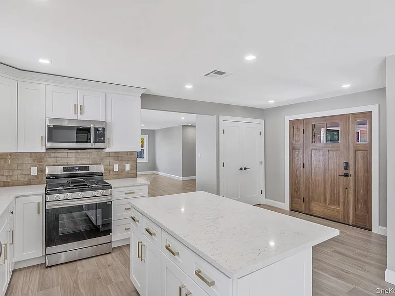 1335 Stony Brook Rd — Photo 10