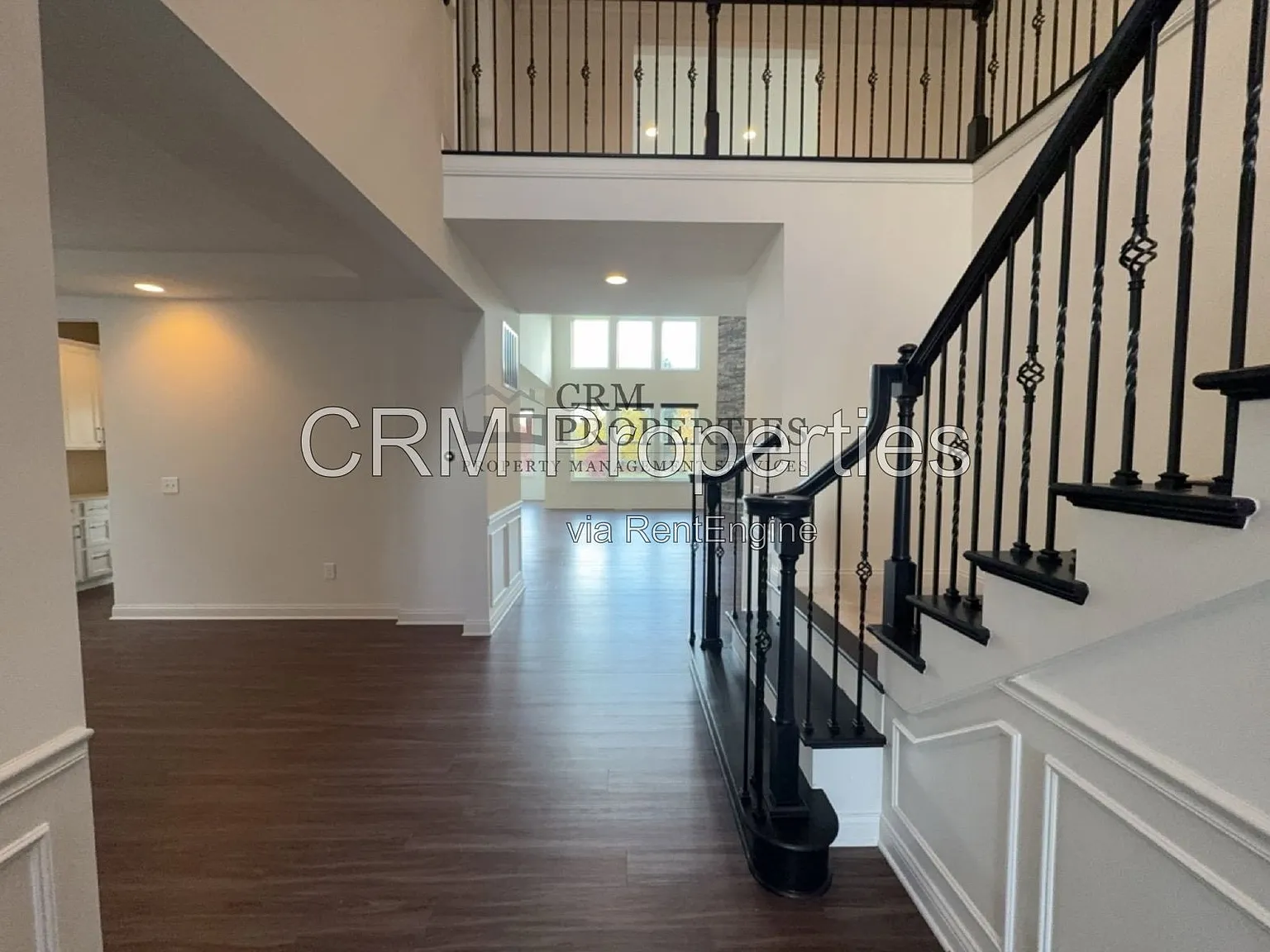 5 bed, 3.5 bath, 5630 sqft, $4,700 — Photo 4
