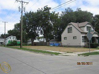 2nd image of 8203 Meadow Ave