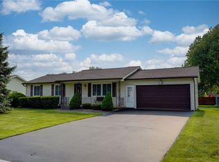 94 Bru Mar Dr, Rochester, NY 14606