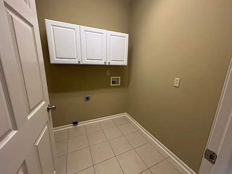 5204 Easton Ln — Photo 12