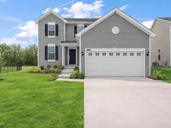 1811 E 111th Pl, Crown Point, IN 46307