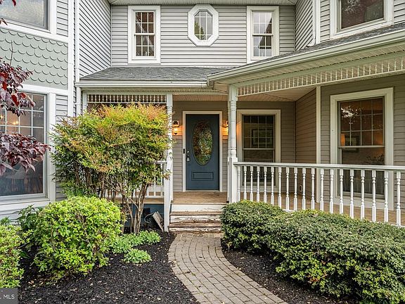 5th image of 52 Atwater Rd