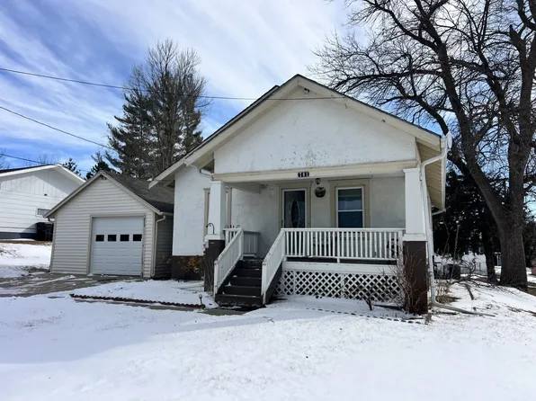 701 E 2nd St, Madison, NE 68748