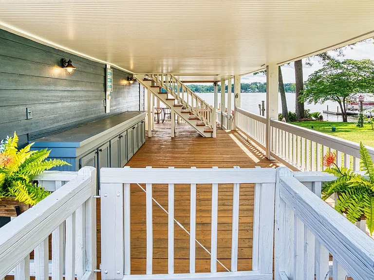 200 Mariners Pointe Rd — Photo 31