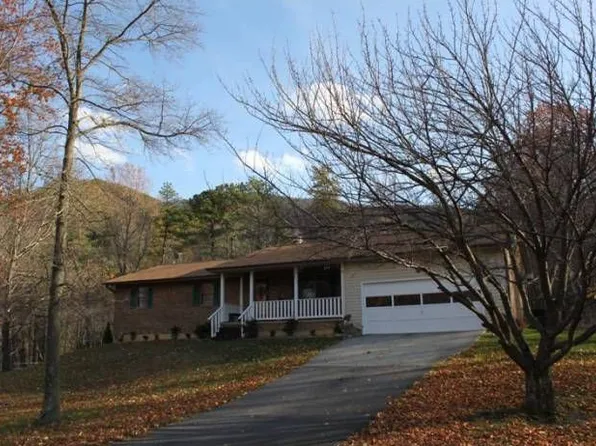 3912 Bluebird Ln, Salem, VA 24153