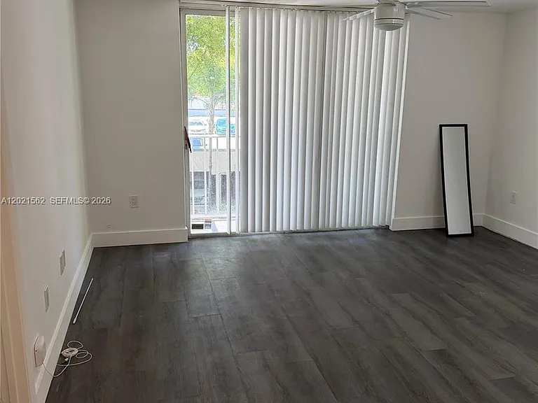 1740 NW North River Dr #325 — Photo 9