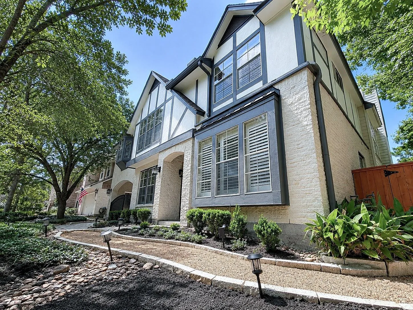 4 bed, 3.5 bath, 3164 sqft, $6,000 — Photo 3