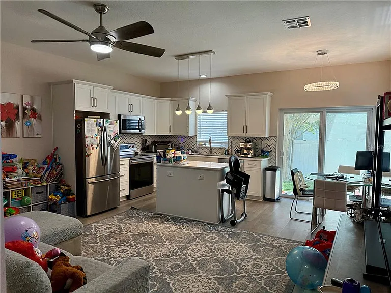 13201 Opal Ct — Photo 5