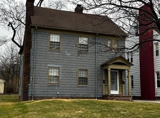 3631 Rolliston Rd, Shaker Heights, OH 44120