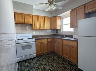 132 Nandina St FLOOR 2, Philadelphia, PA 19116