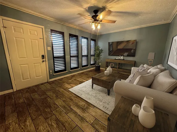 2411 De Lee St APT 22, Bryan, TX 77802