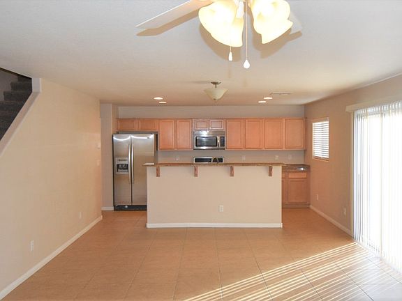 2nd image of 7445 Rivermeade St