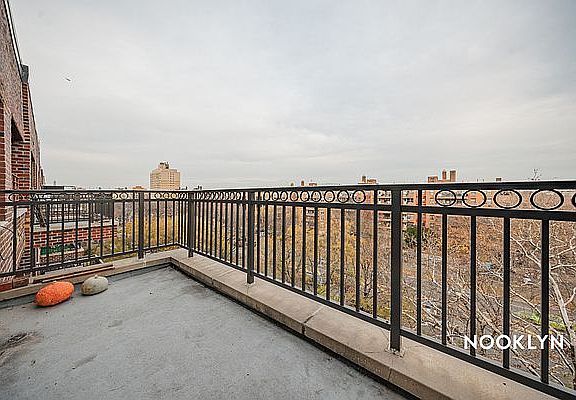 5th image of 540 Ocean Pkwy APT 3O