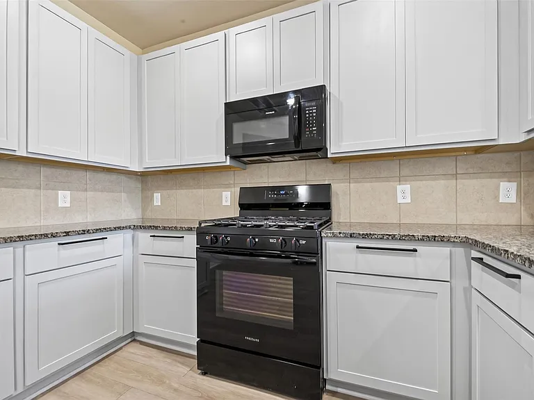 25331 Yellowbells Pl — Photo 18