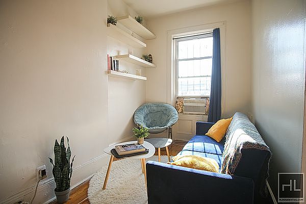 1st image of 284 W 137th St APT 4R