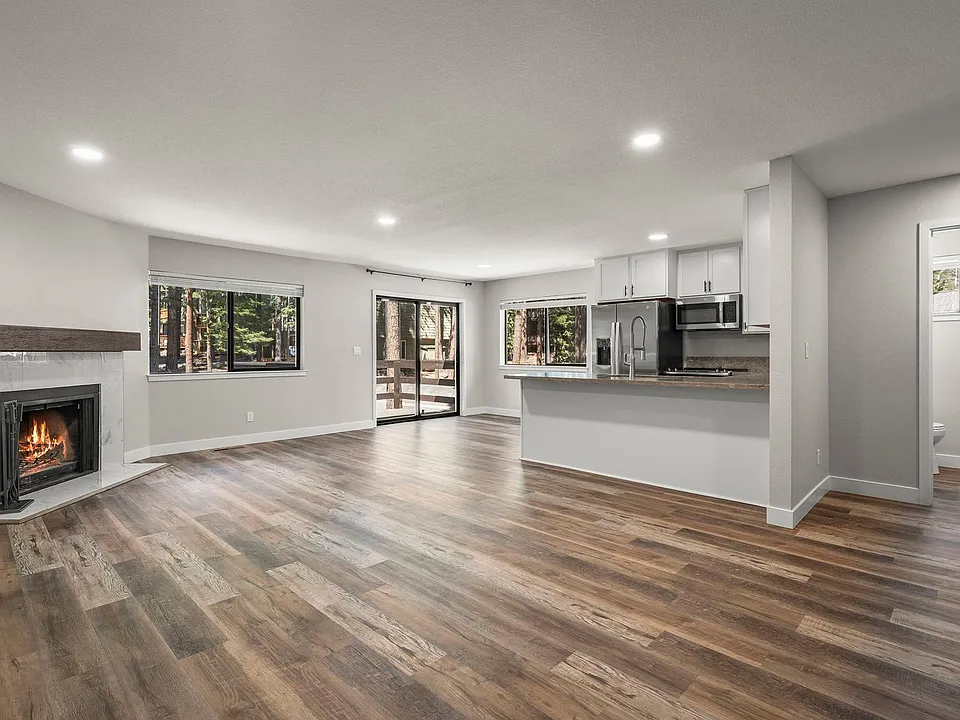 647 Village Blvd #1