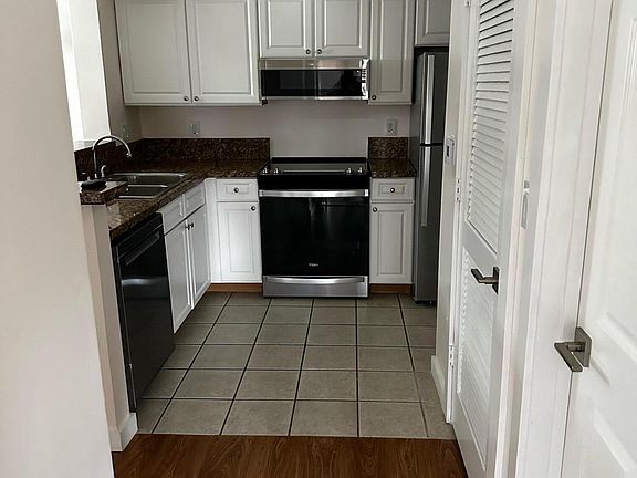 4th image of 15155 Michelangelo Boulevard #206