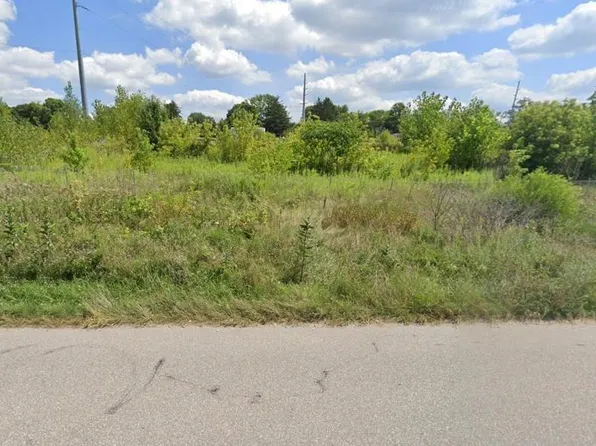 5621 S Main St, South Bend, IN 46614