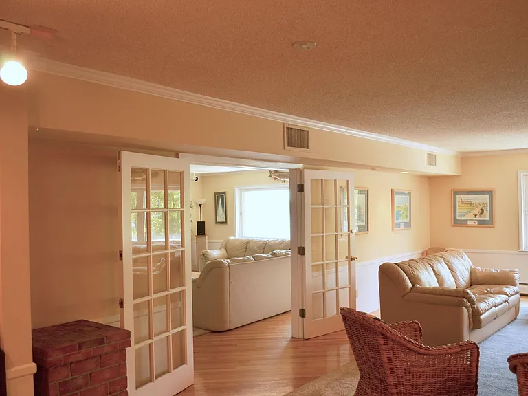 4387 Wilshire Blvd #212 — Photo 11