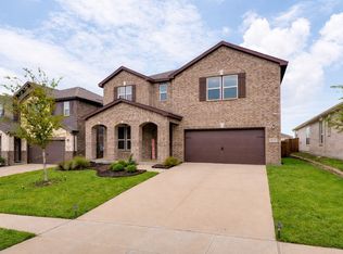1033 West Dr, Aubrey, TX 76227