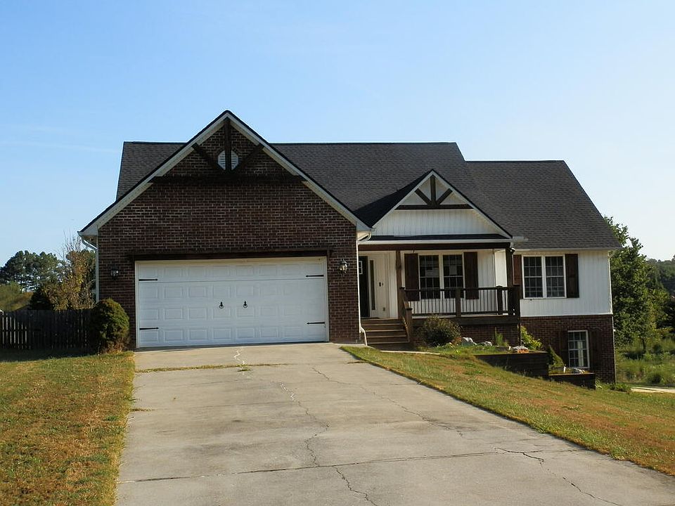1st image of 132 Maloy Ln SE