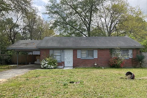 2932 Leone Dr N Photo 1